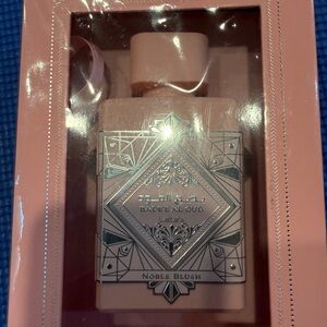Lattafa Badee Al Oud Noble Blush Perfume